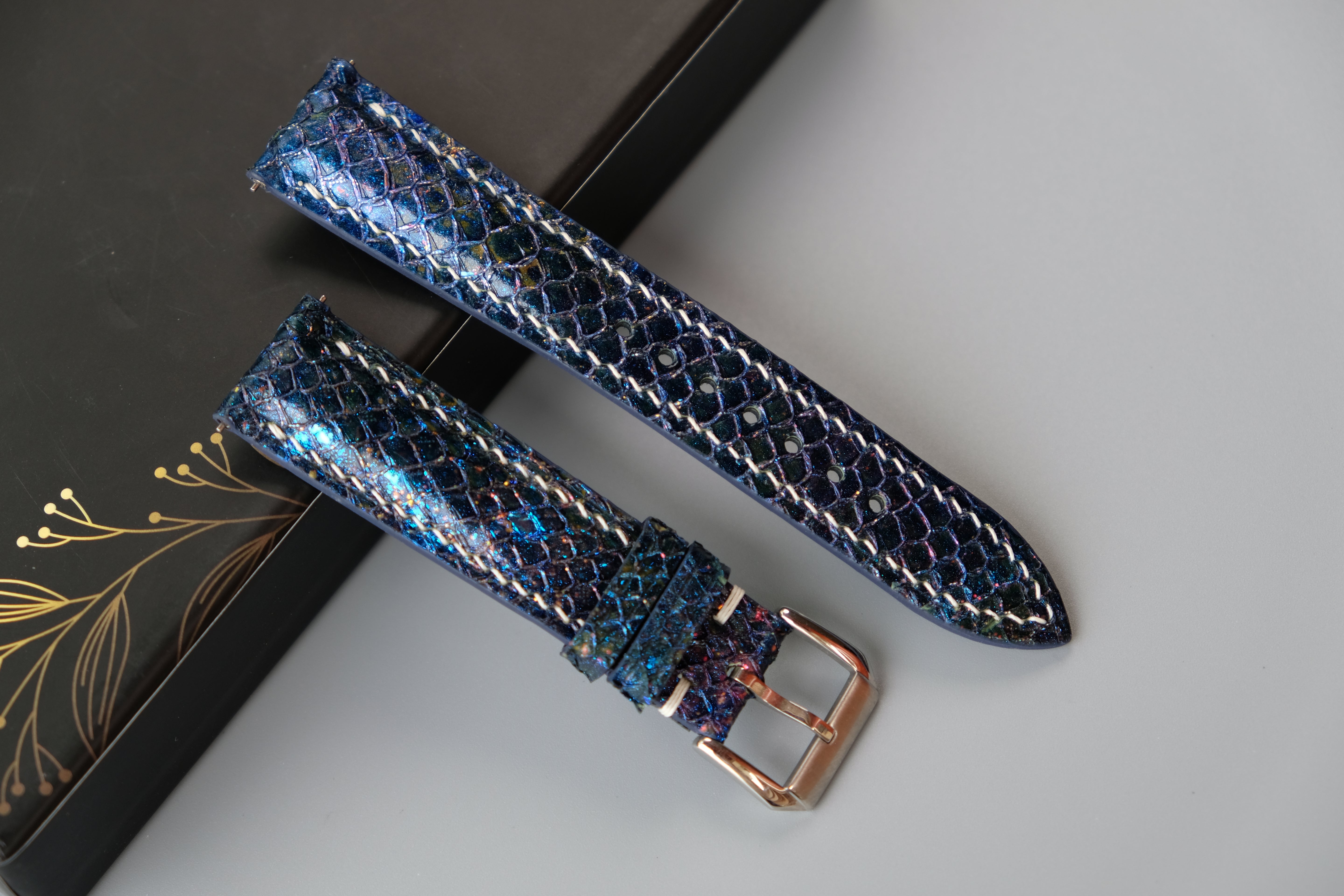 Galaxy Style Salmon Leather Watch Strap