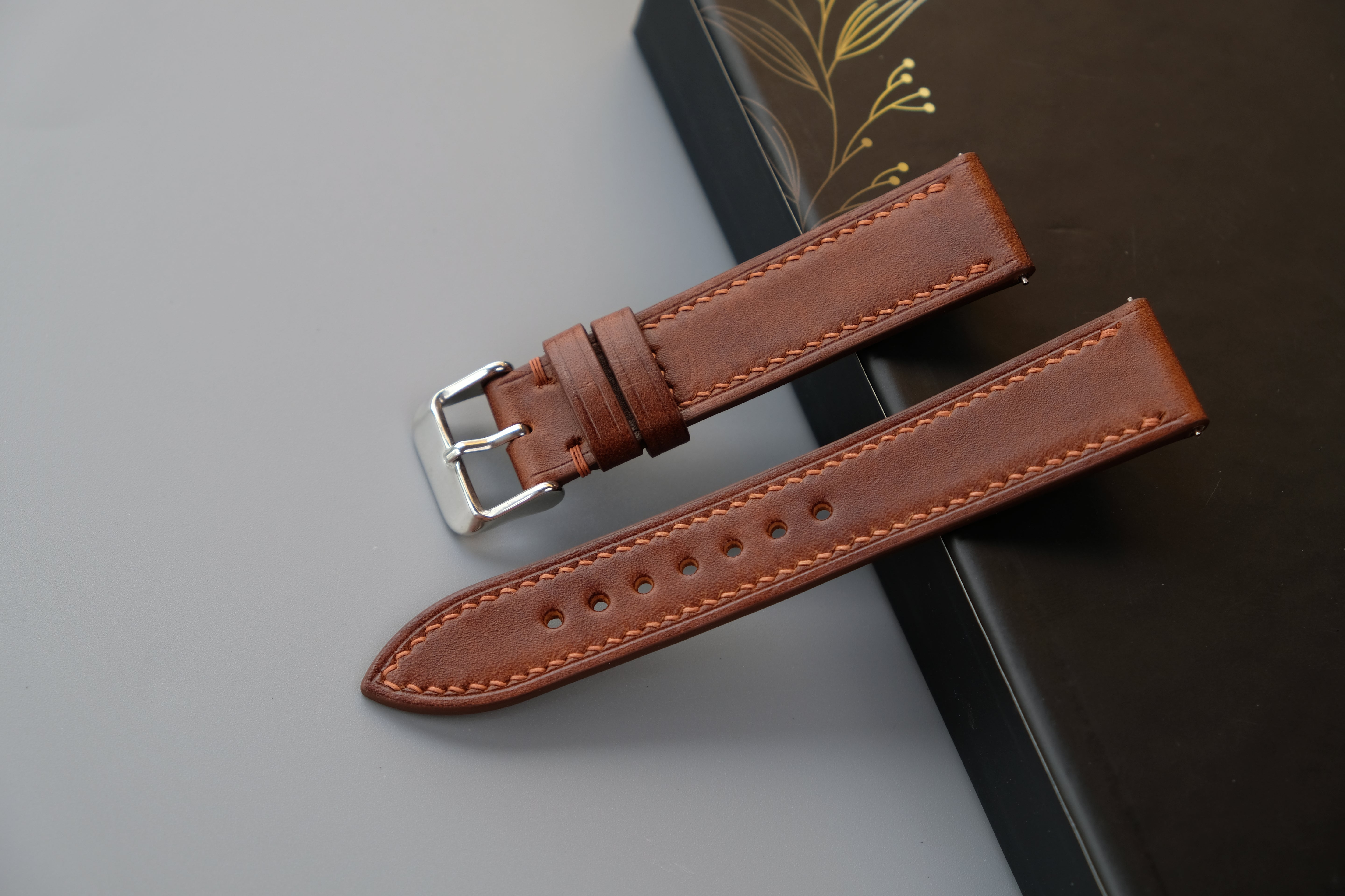 Light Brown Italian Leather Watch Strap – BUTTERO MUSEUM – Custom Sizes 10mm to 26mm