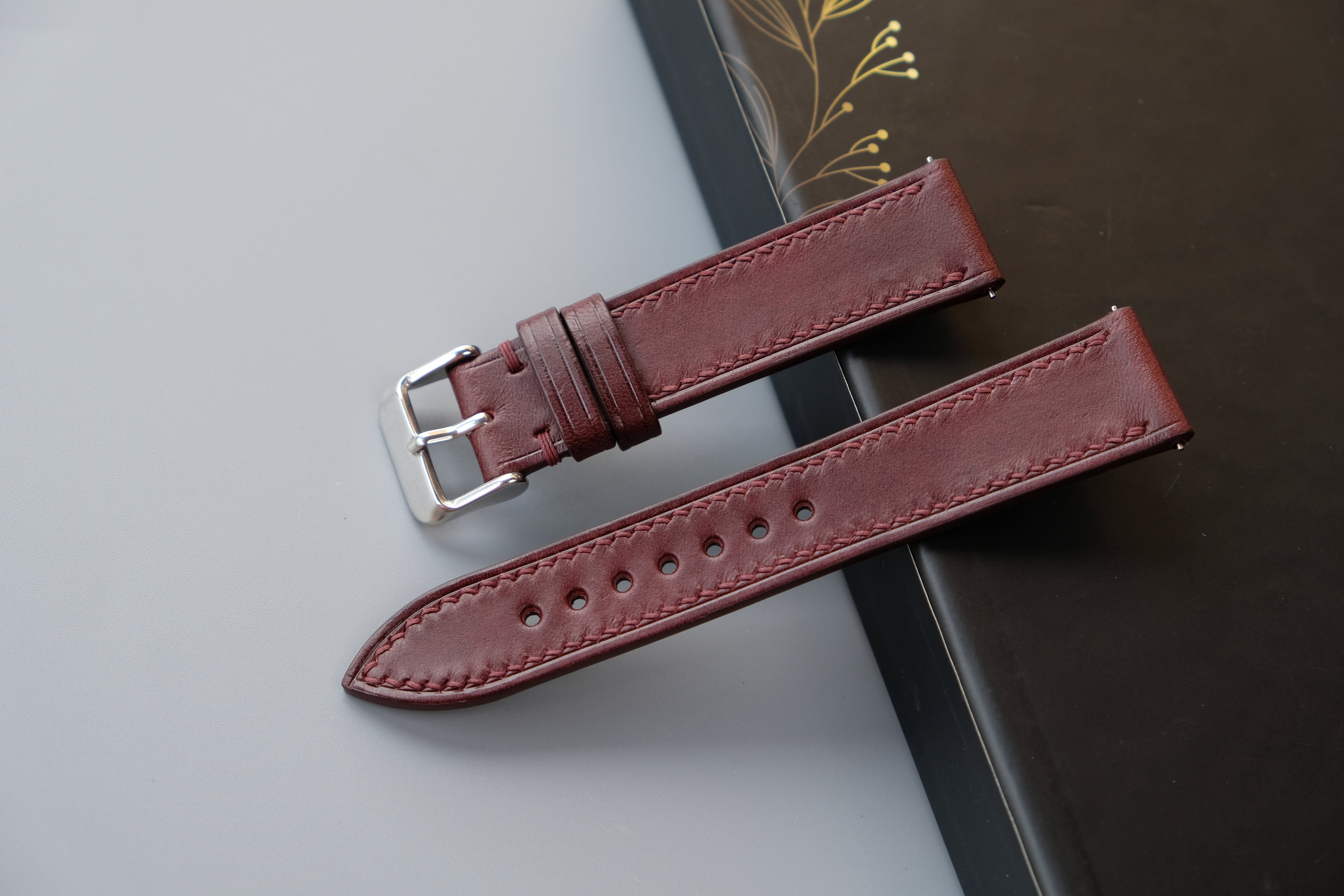 Burgundy Italian Leather Watch Strap – BUTTERO MUSEUM – Custom Sizes 10mm to 26mm