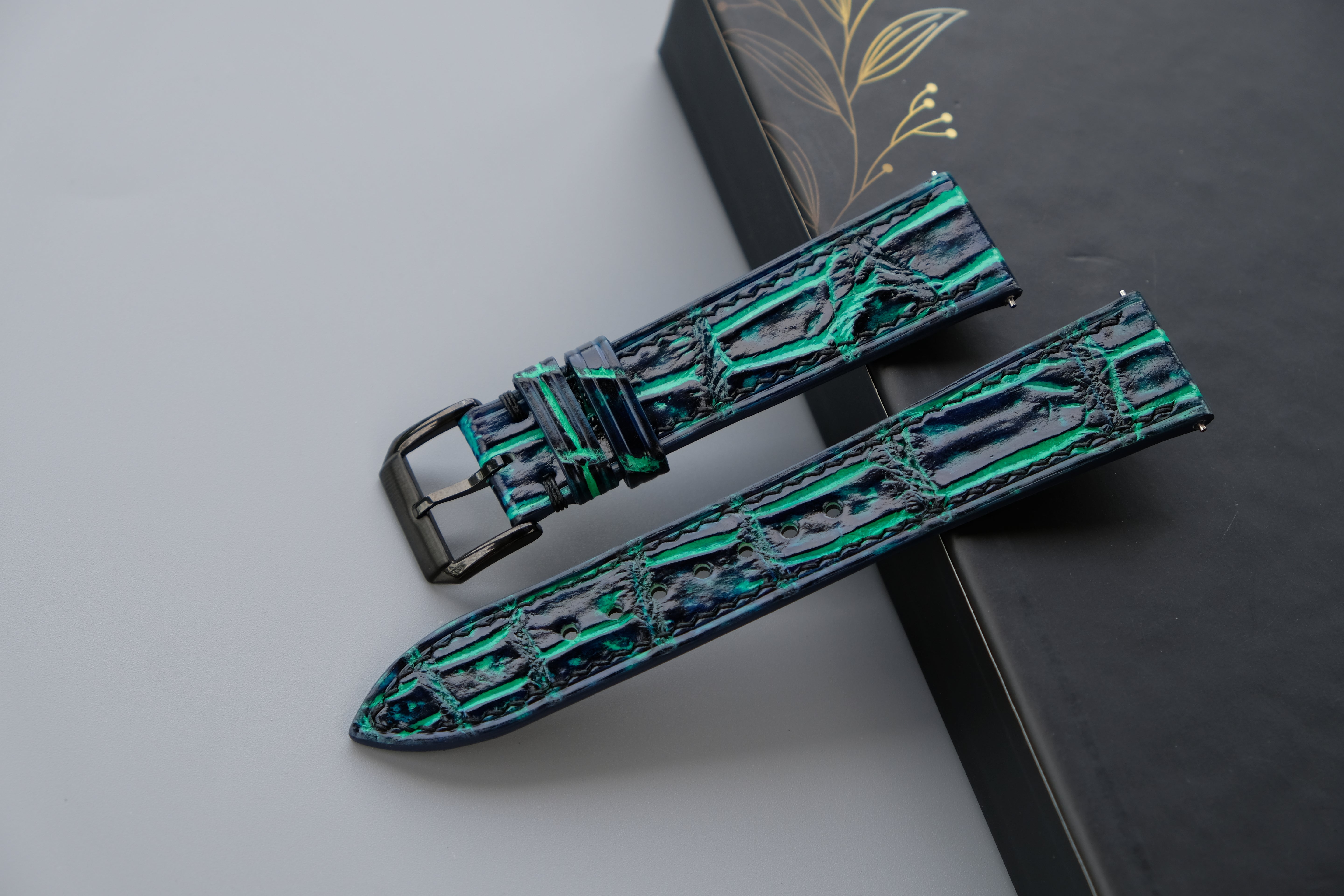 Hand-dyed Alligator Leather Watch Strap - Custom Sizes From 26mm to 10mm