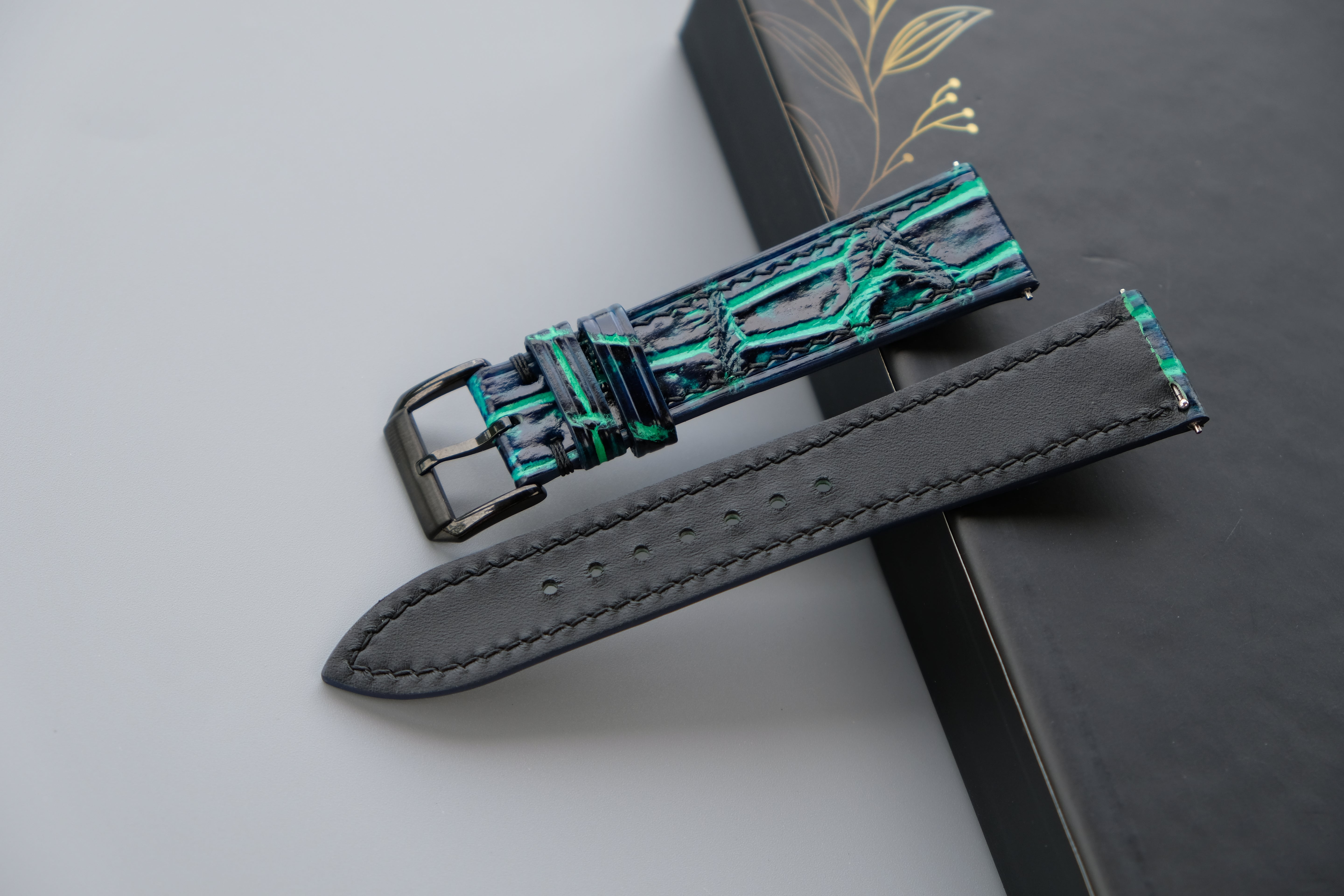 Hand-dyed Alligator Leather Watch Strap - Custom Sizes From 26mm to 10mm