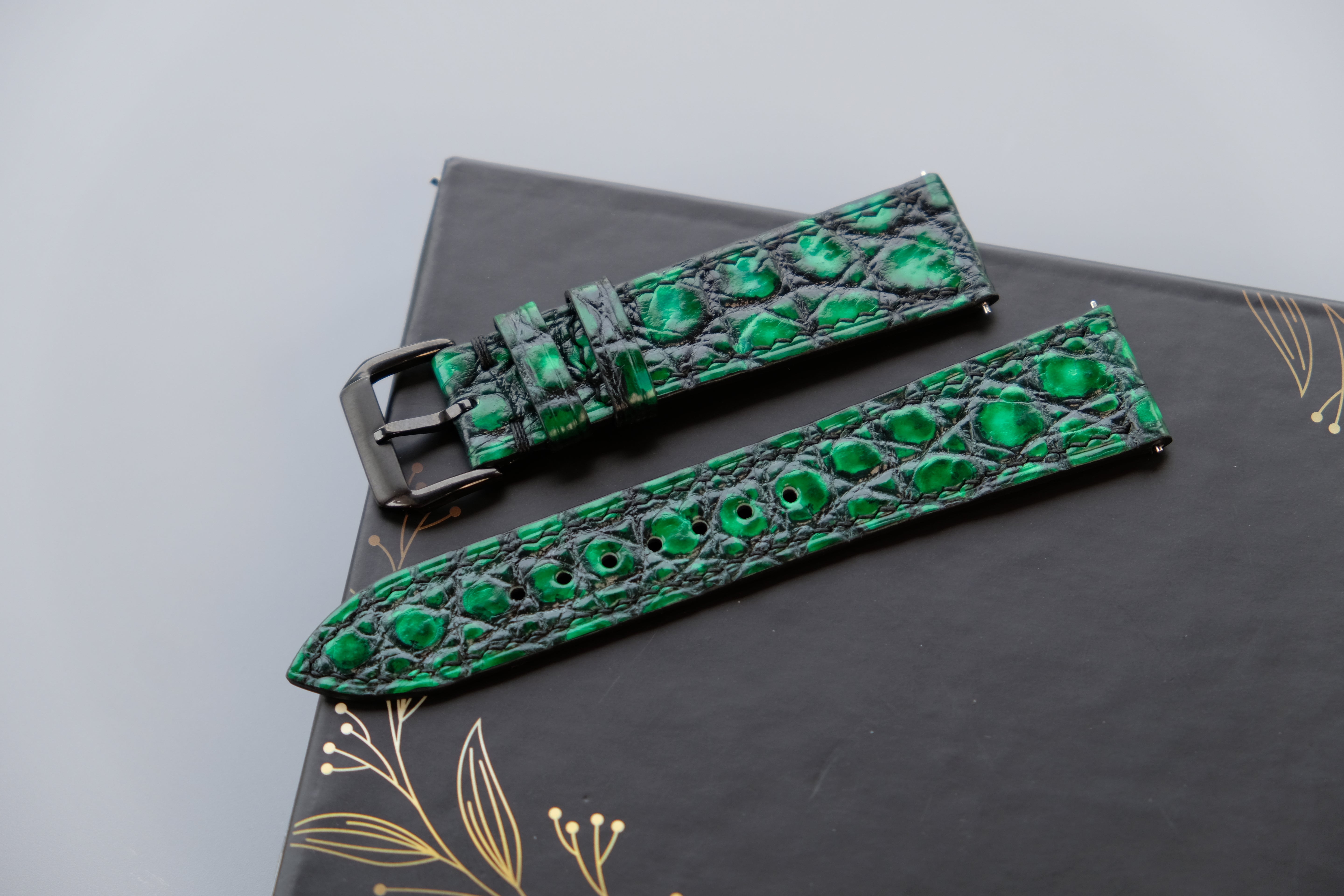 Hand-dyed Alligator Leather Watch Strap - Custom Sizes From 26mm to 10mm