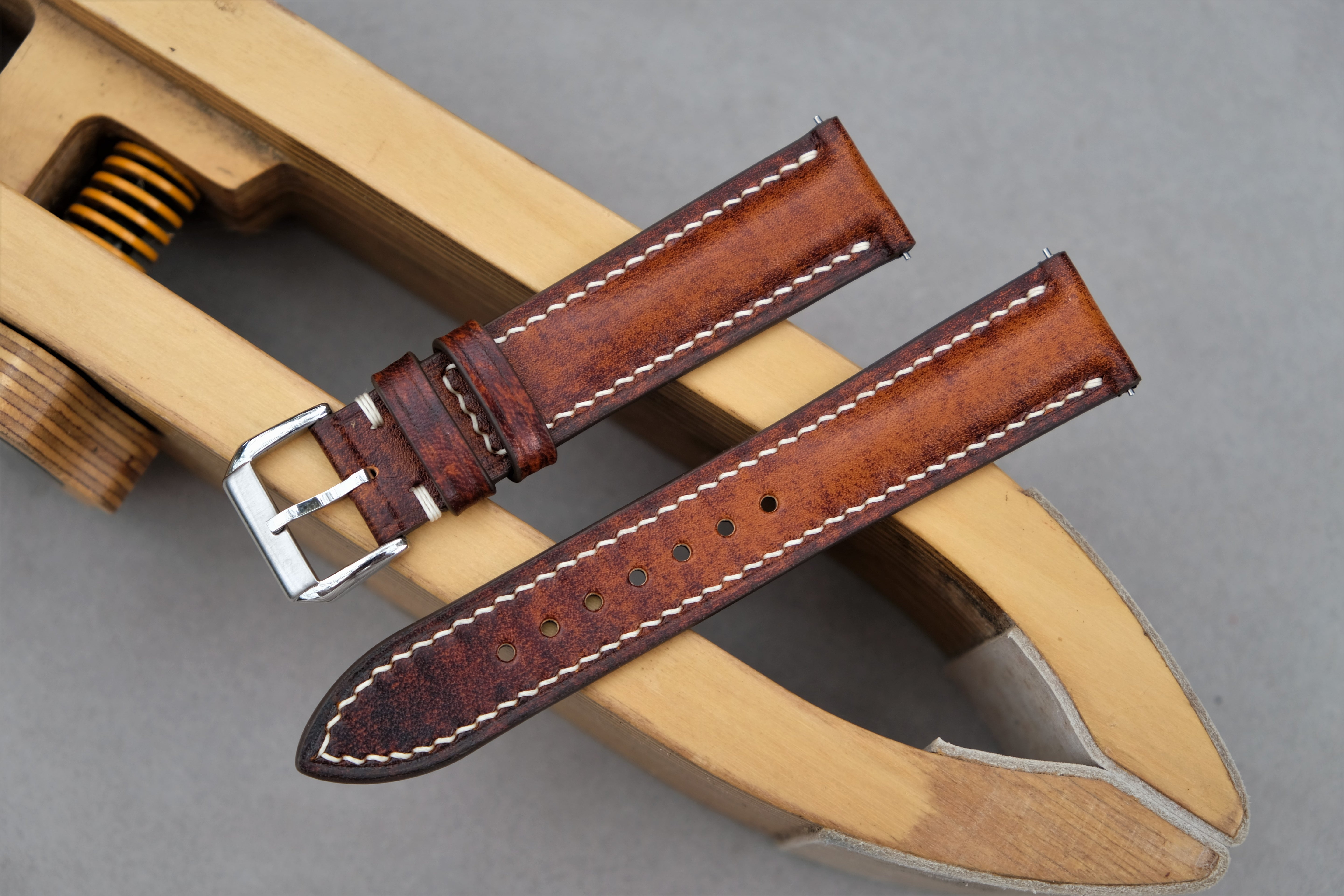 PATINA Light Brown Veg-Tan Leather Watch Strap – Custom Sizes 16mm to 26mm