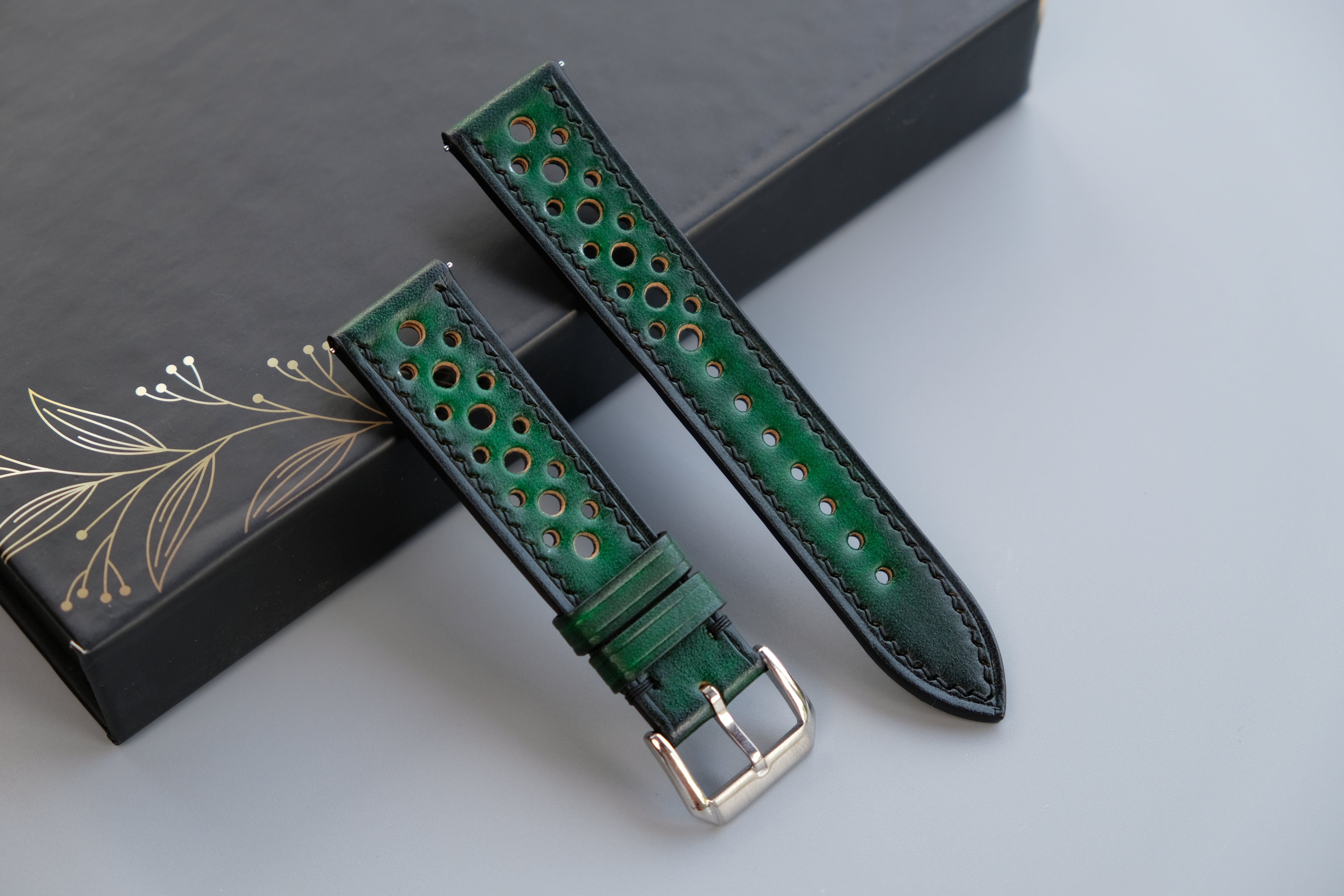 PATINA Green Veg-Tan Leather Watch Strap – Custom Sizes 16mm to 26mm