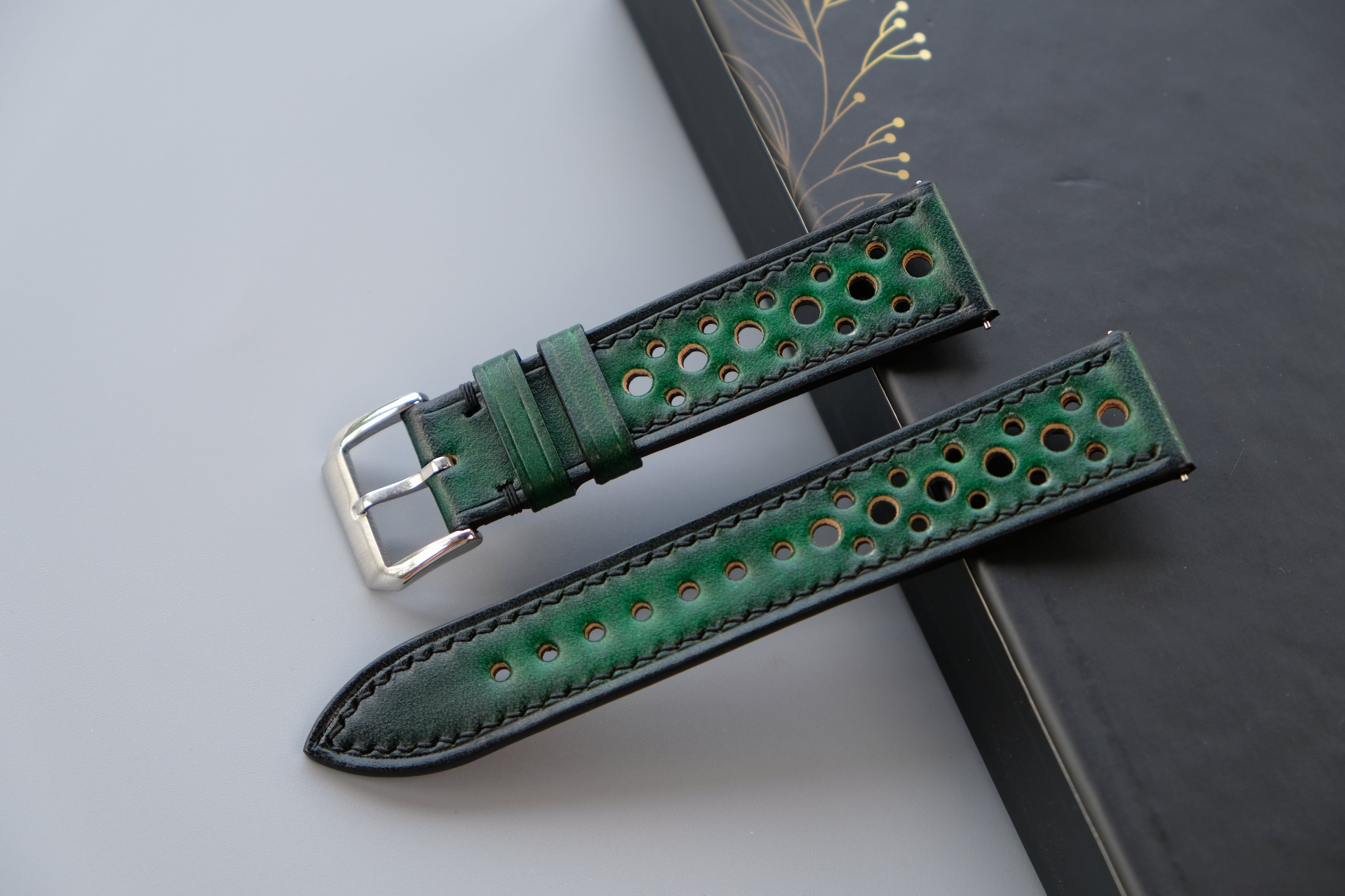 PATINA Green Veg-Tan Leather Watch Strap – Custom Sizes 16mm to 26mm