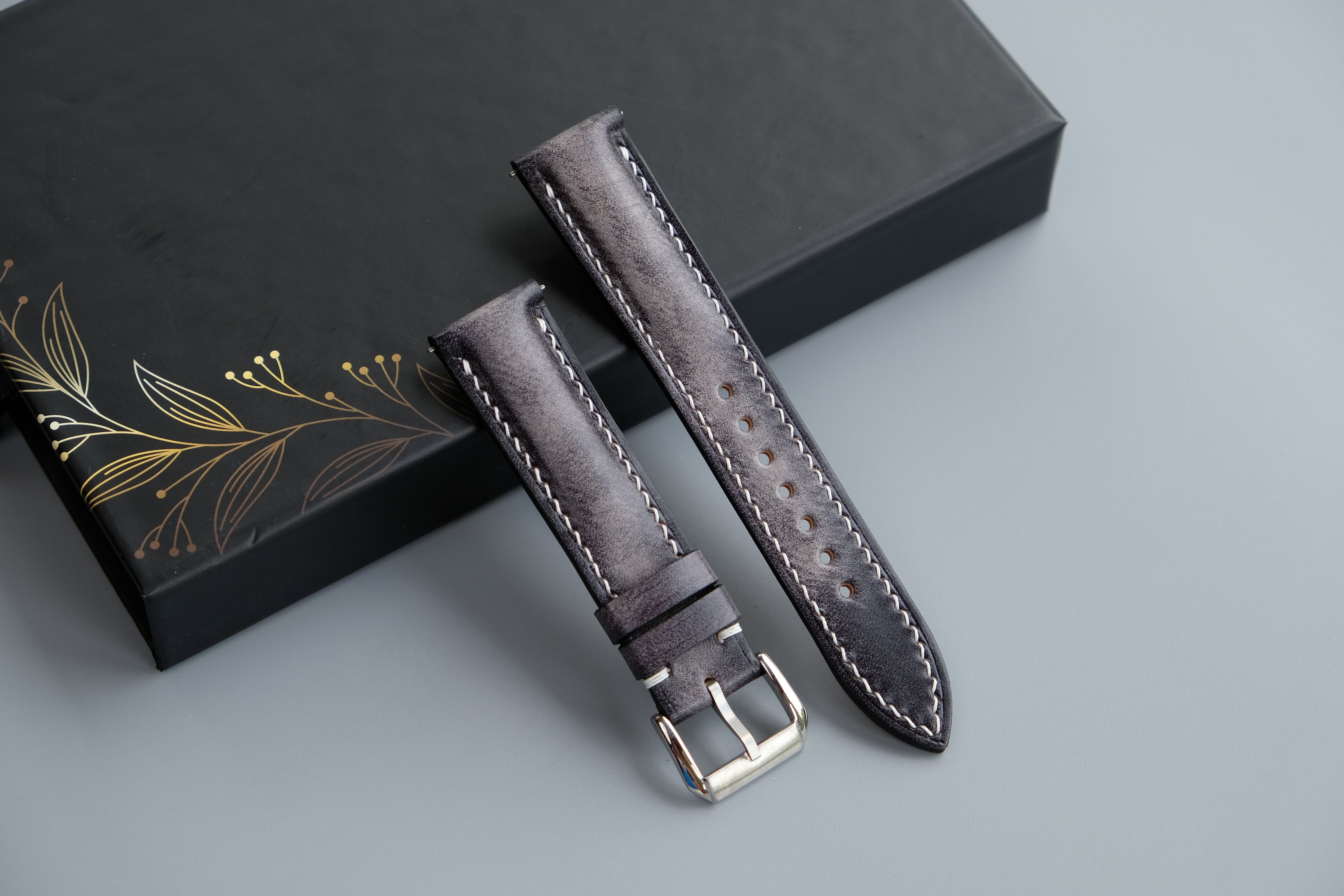 Gray Veg-Tan Patina Leather Watch Strap - Custom Sizes From 26mm to 10mm