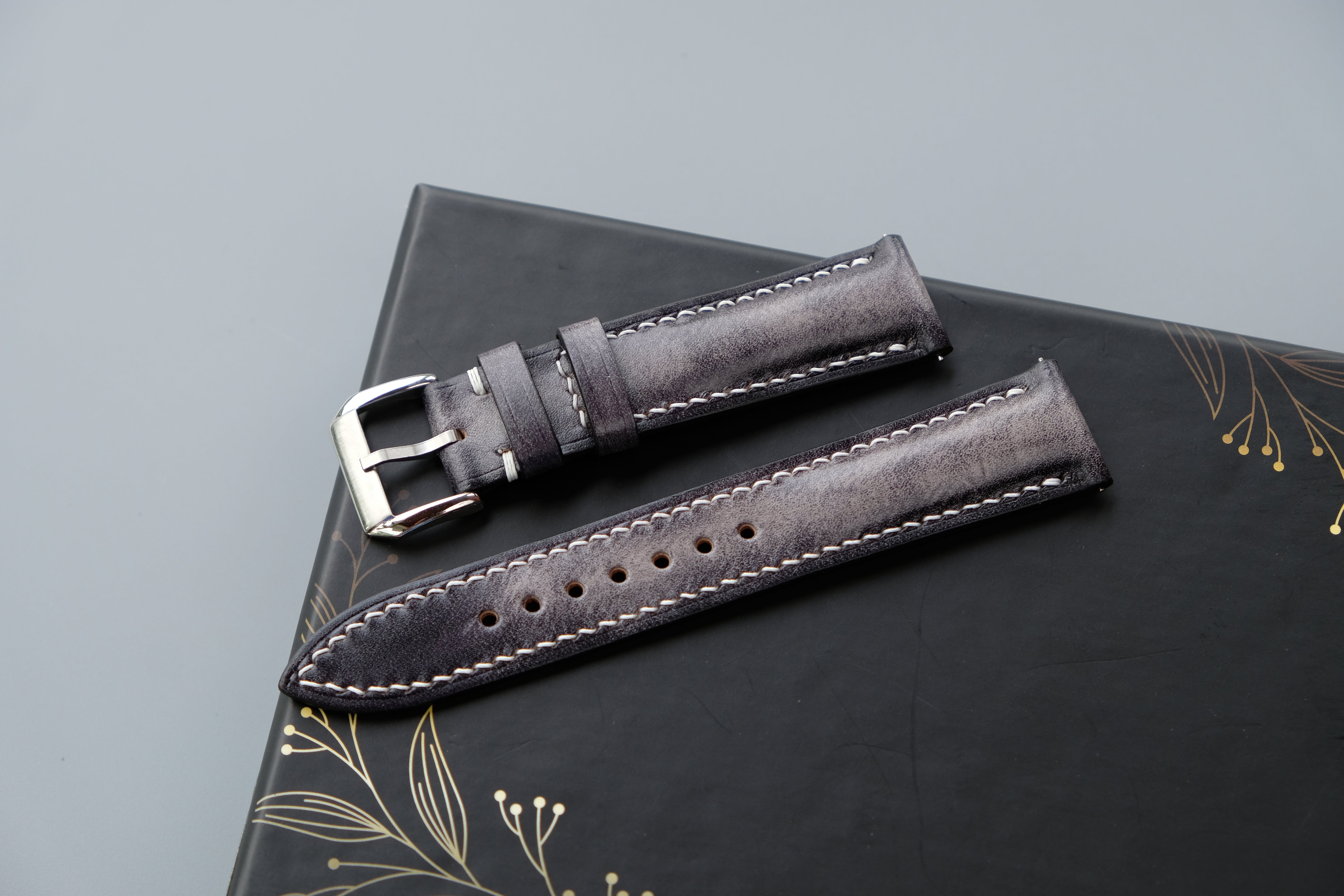 Gray Veg-Tan Patina Leather Watch Strap - Custom Sizes From 26mm to 10mm