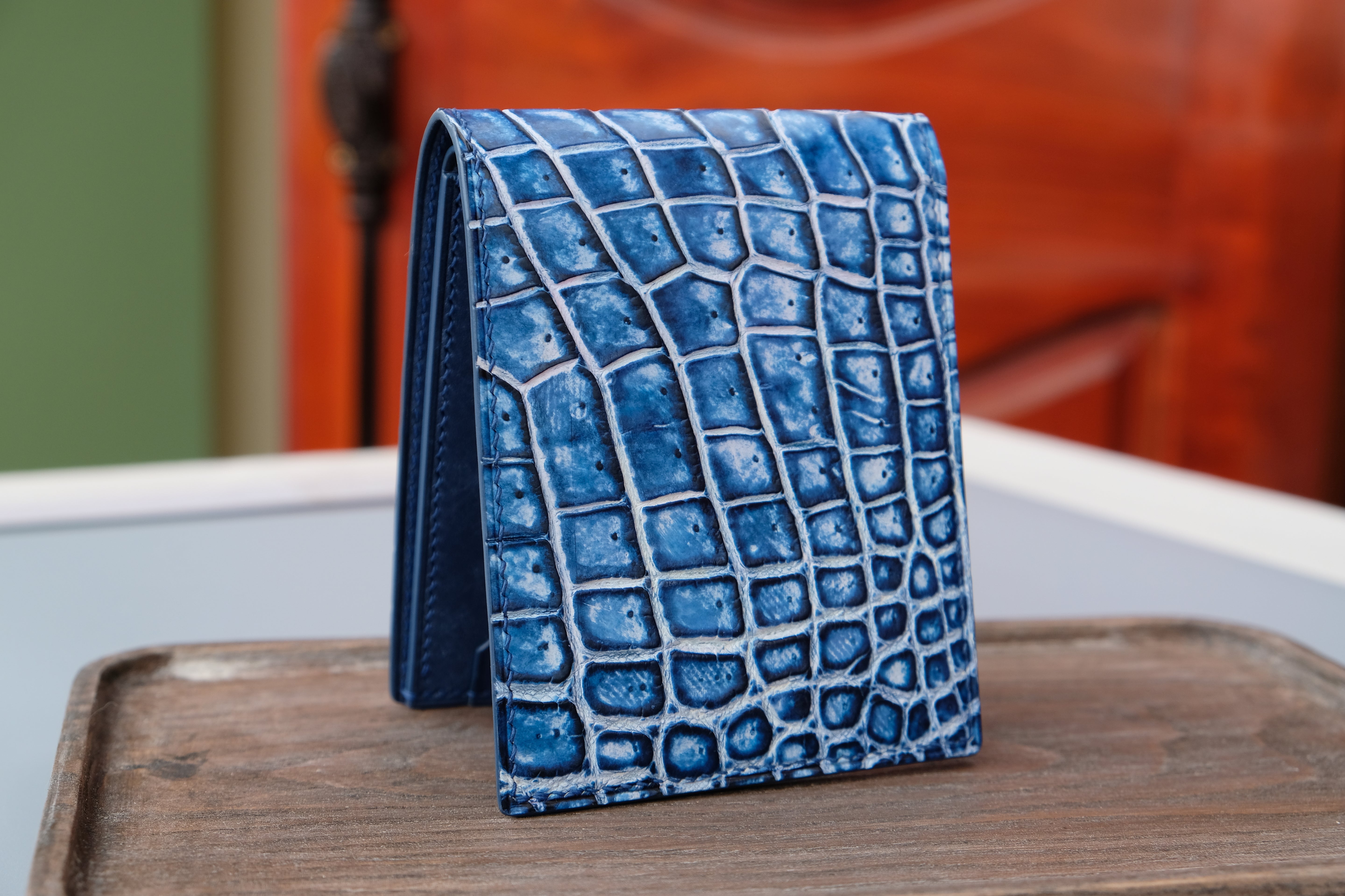 Made-to-Order Alligator Leather Wallet – Handcrafted with Patina Finish