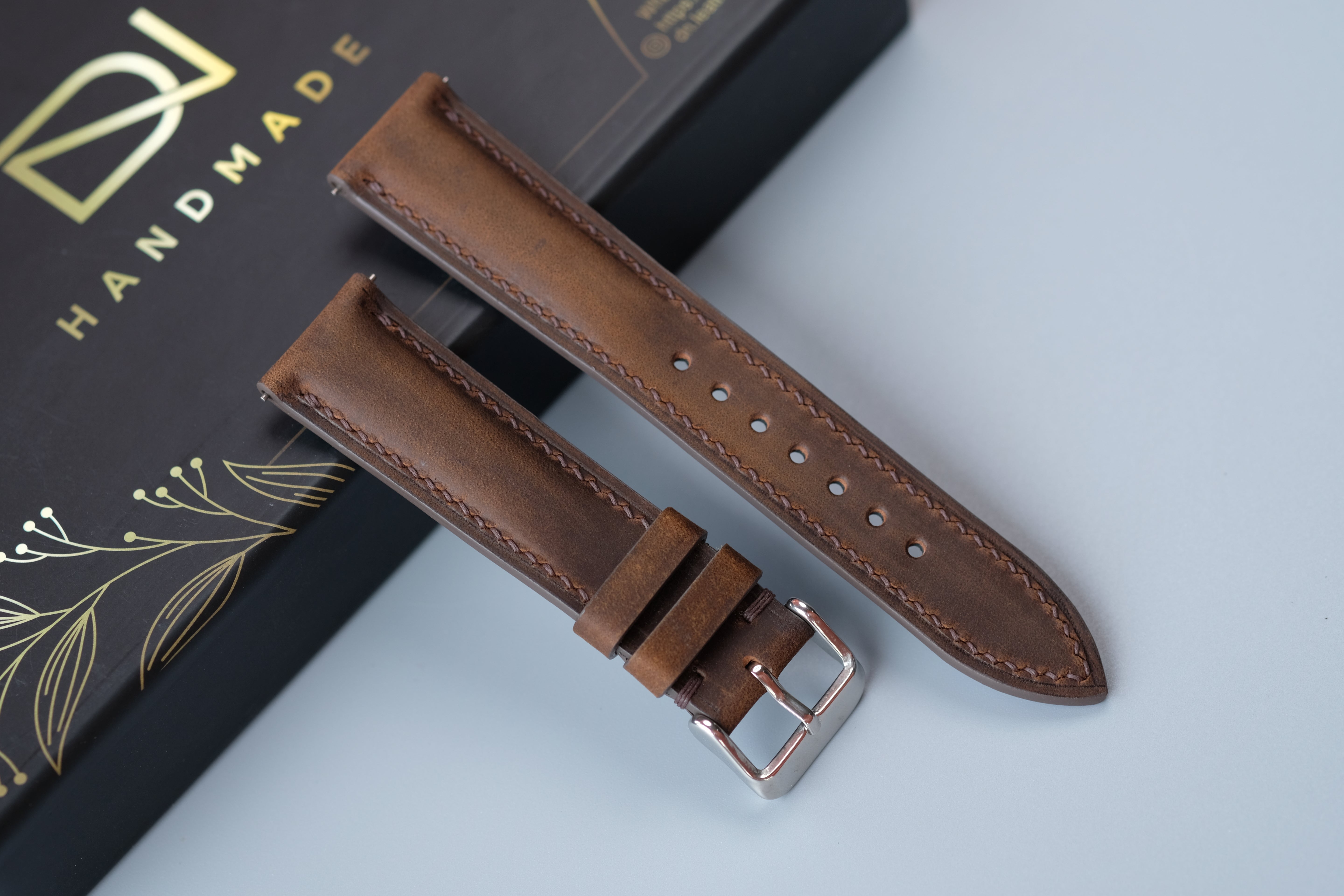 Brown Waxed Cowhide Leather Watch Strap – Custom Sizes 16mm to 26mm