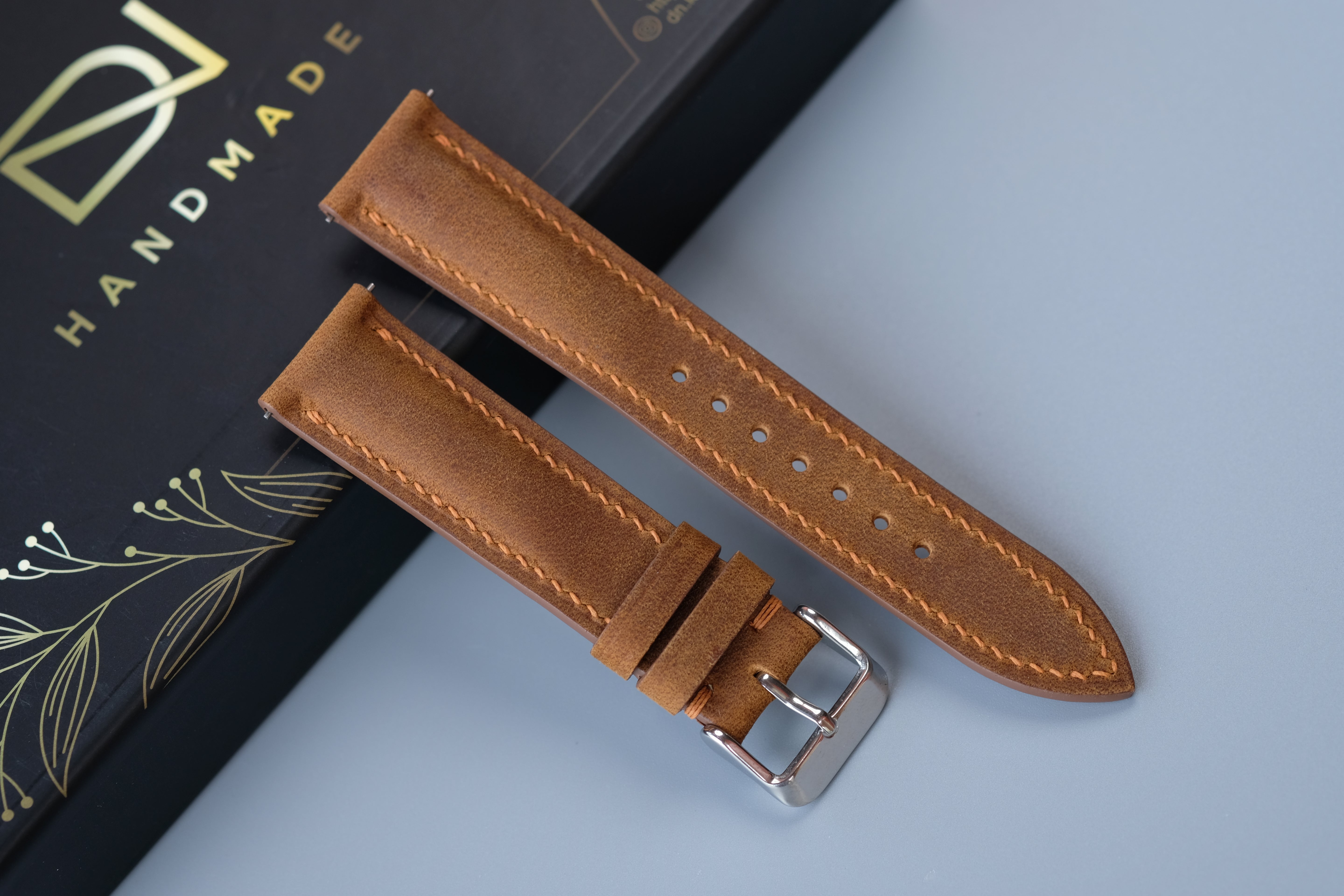 Light Brown Waxed Cowhide Leather Watch Strap – Custom Sizes 16mm to 26mm