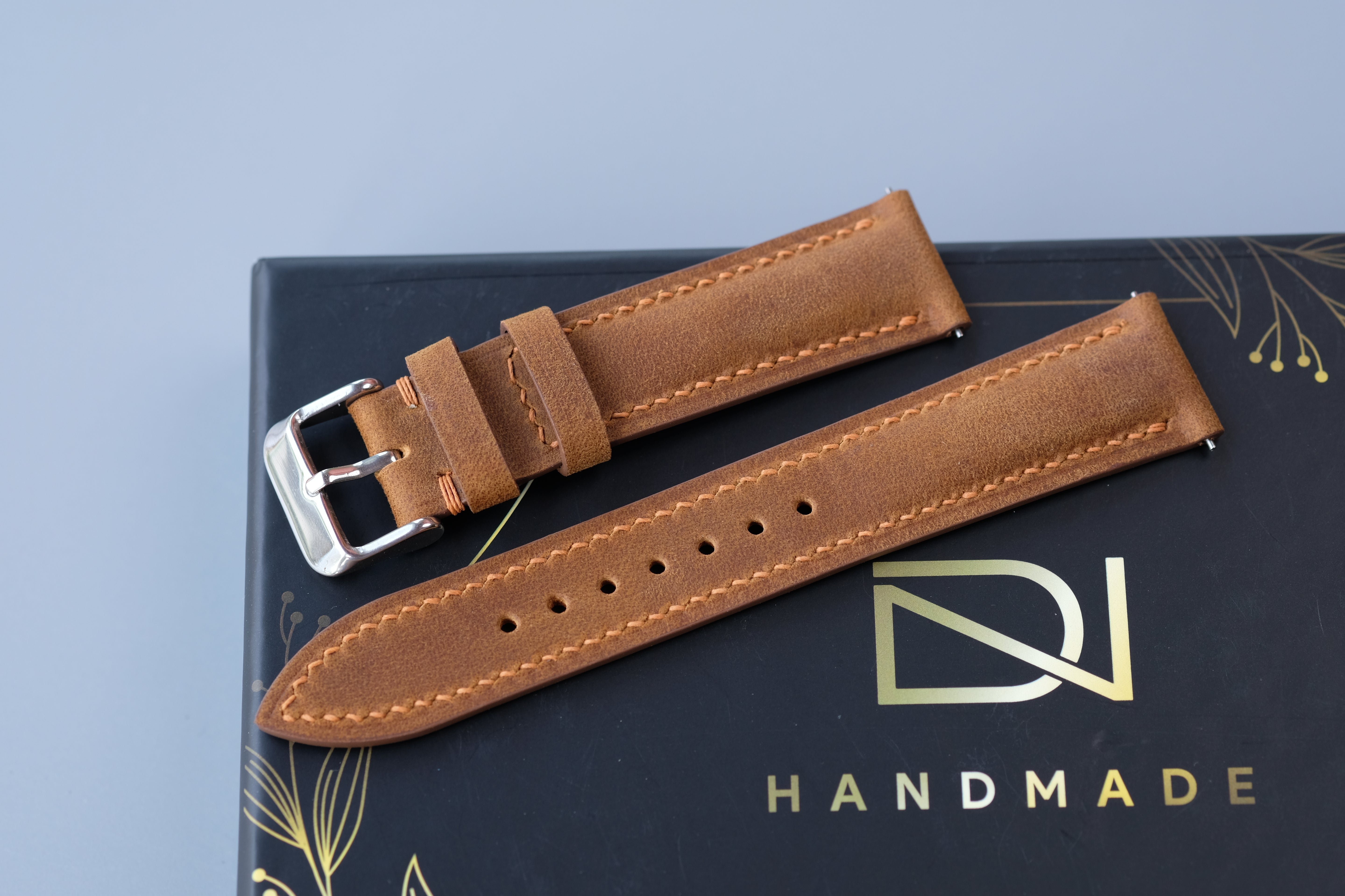 Light Brown Waxed Cowhide Leather Watch Strap – Custom Sizes 16mm to 26mm
