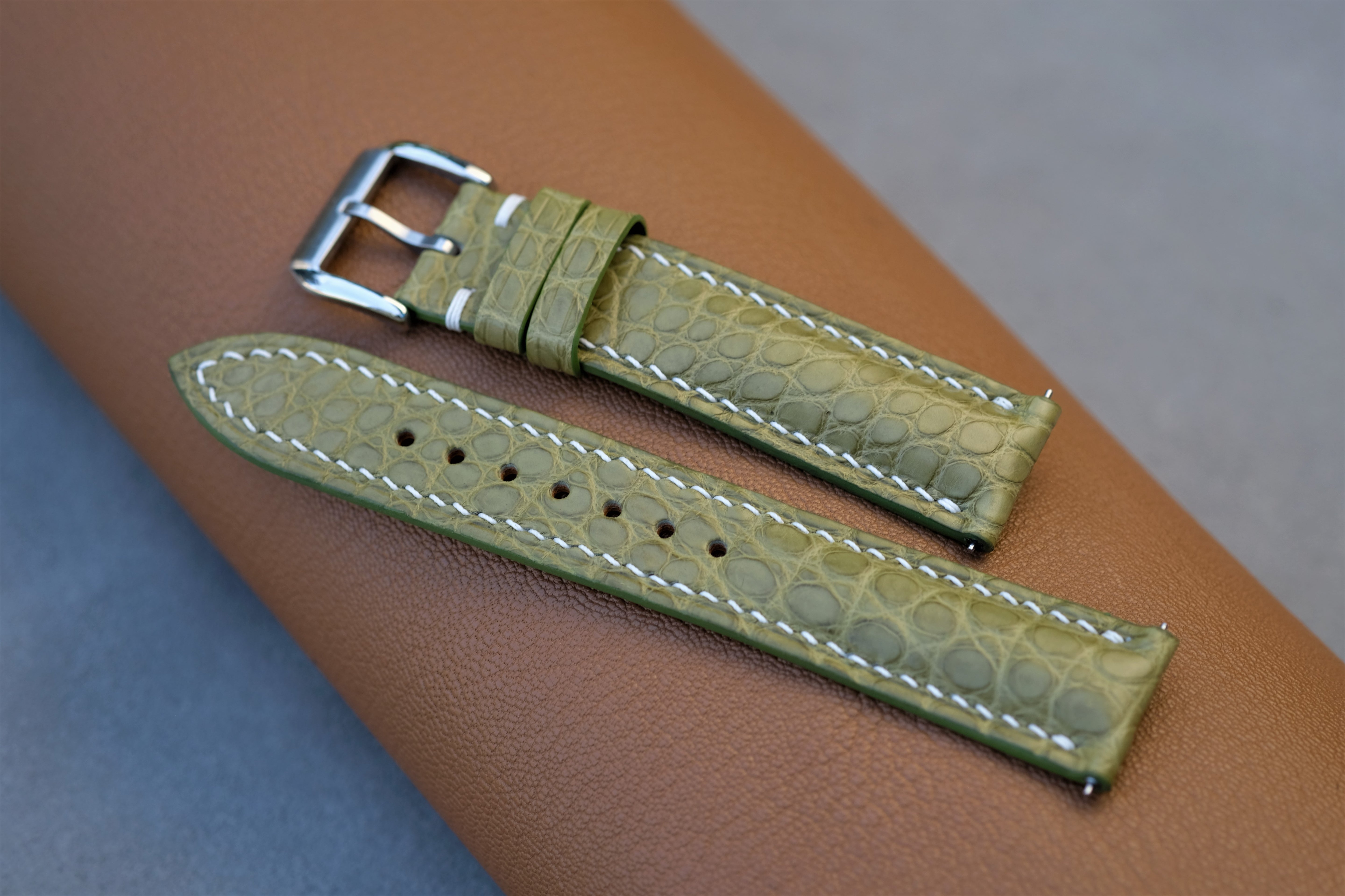 Light Olive Alligator Leather Watch Strap – Custom Sizes 10mm to 26mm
