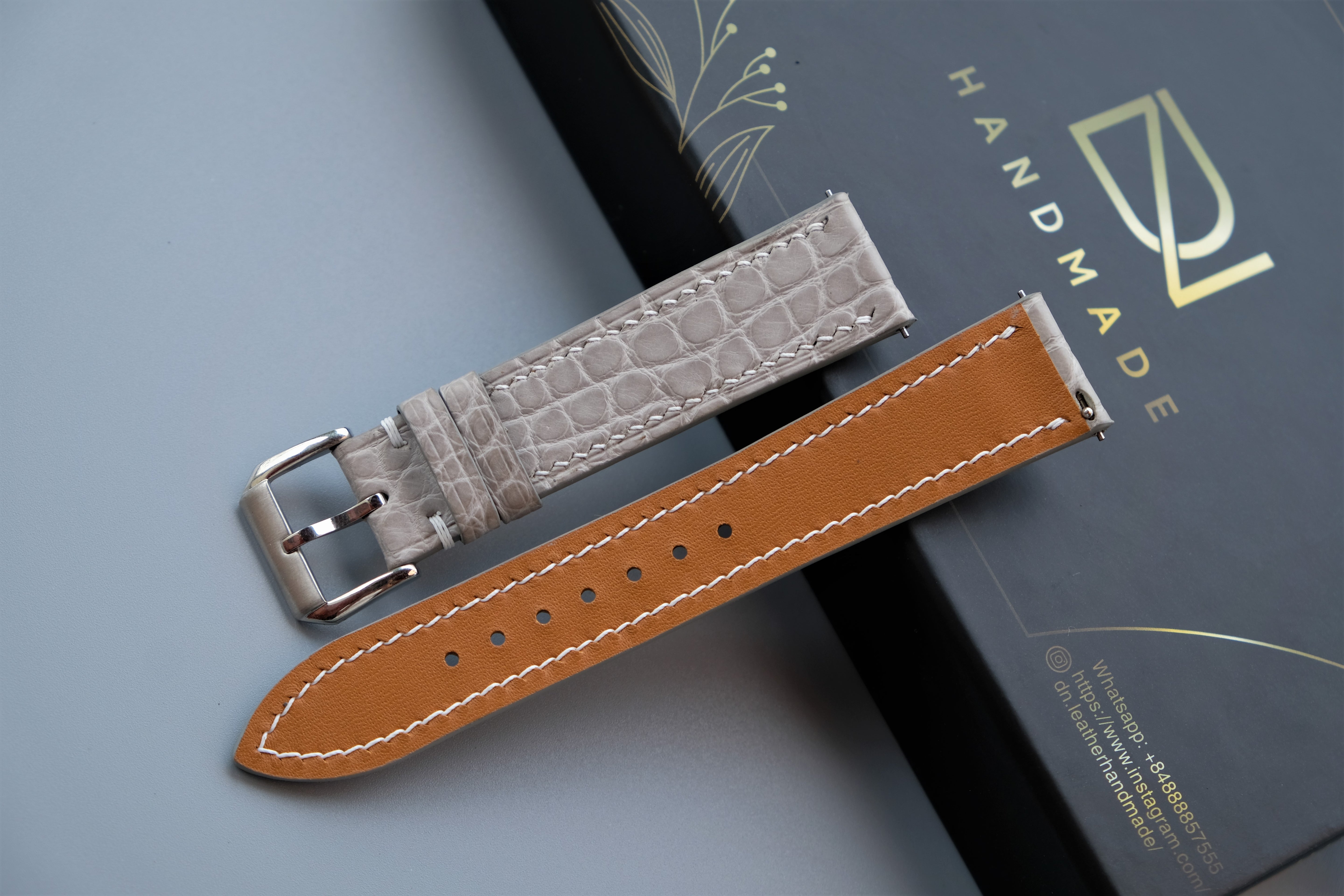 Light Gray Alligator Leather Watch Strap – Custom Sizes 10mm to 26mm