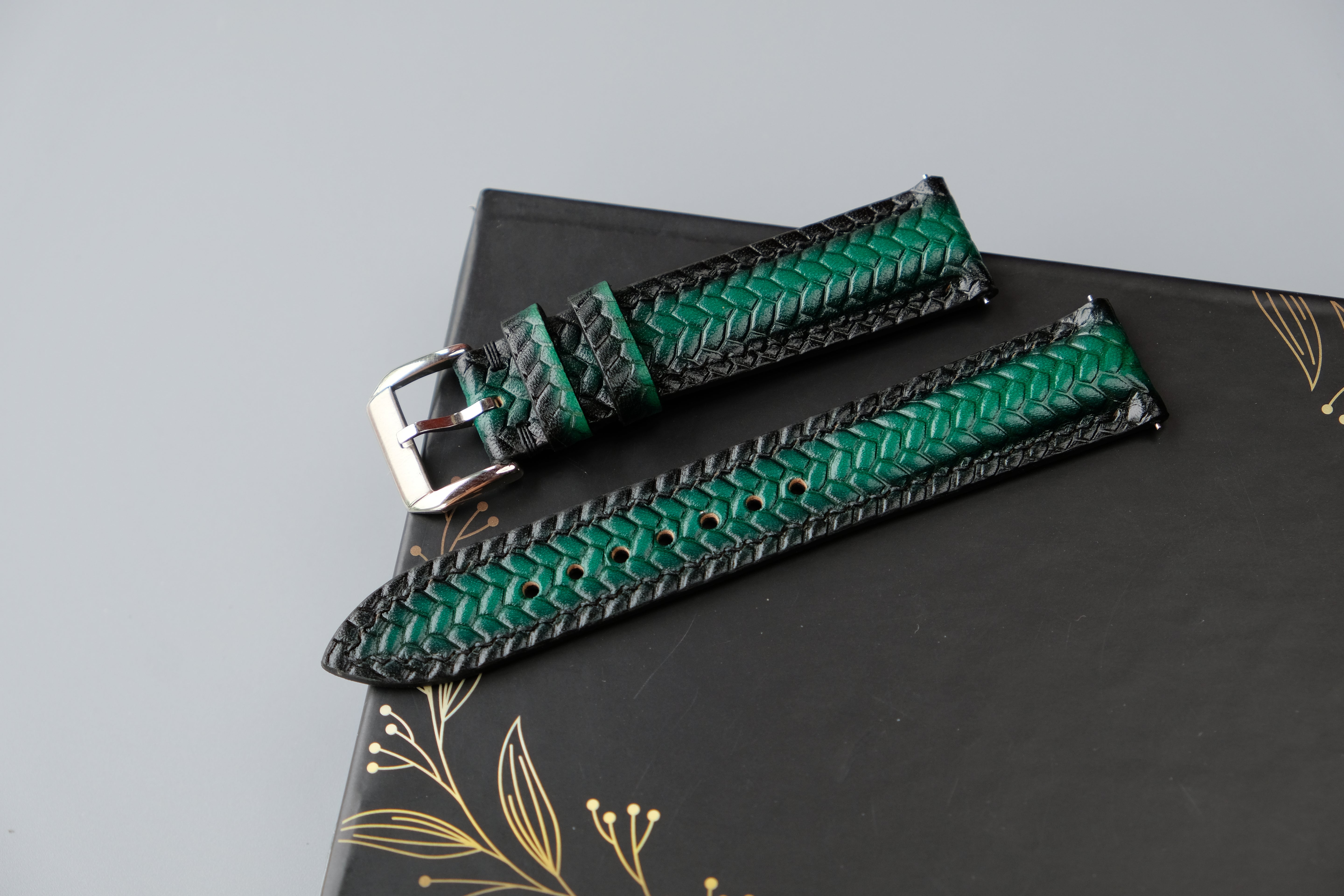 Green Veg-Tan Leather Watch Strap – Custom Sizes 10mm to 26mm