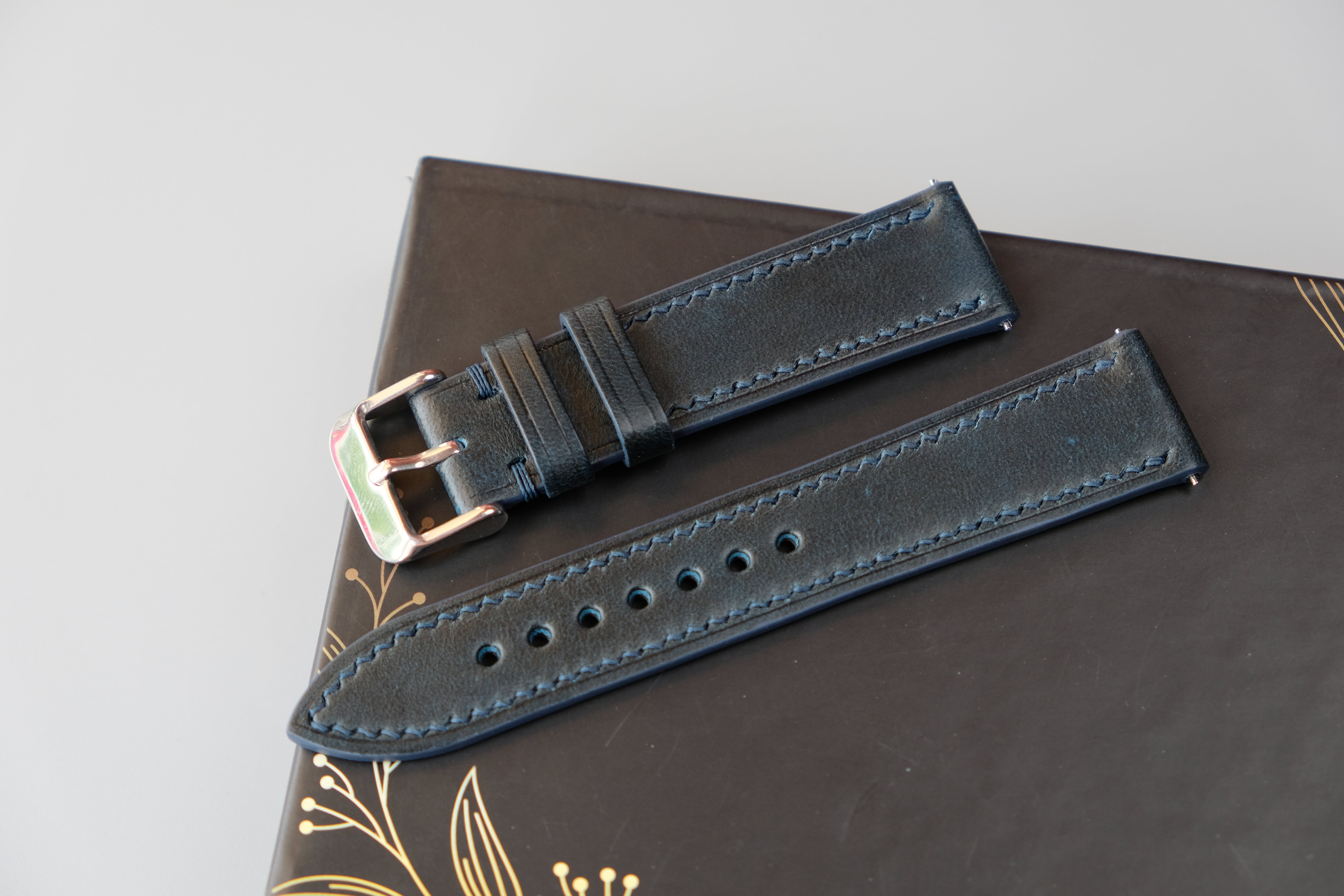Navy Blue Italian Leather Watch Strap – BUTTERO MUSEUM – Custom Sizes 10mm to 26mm