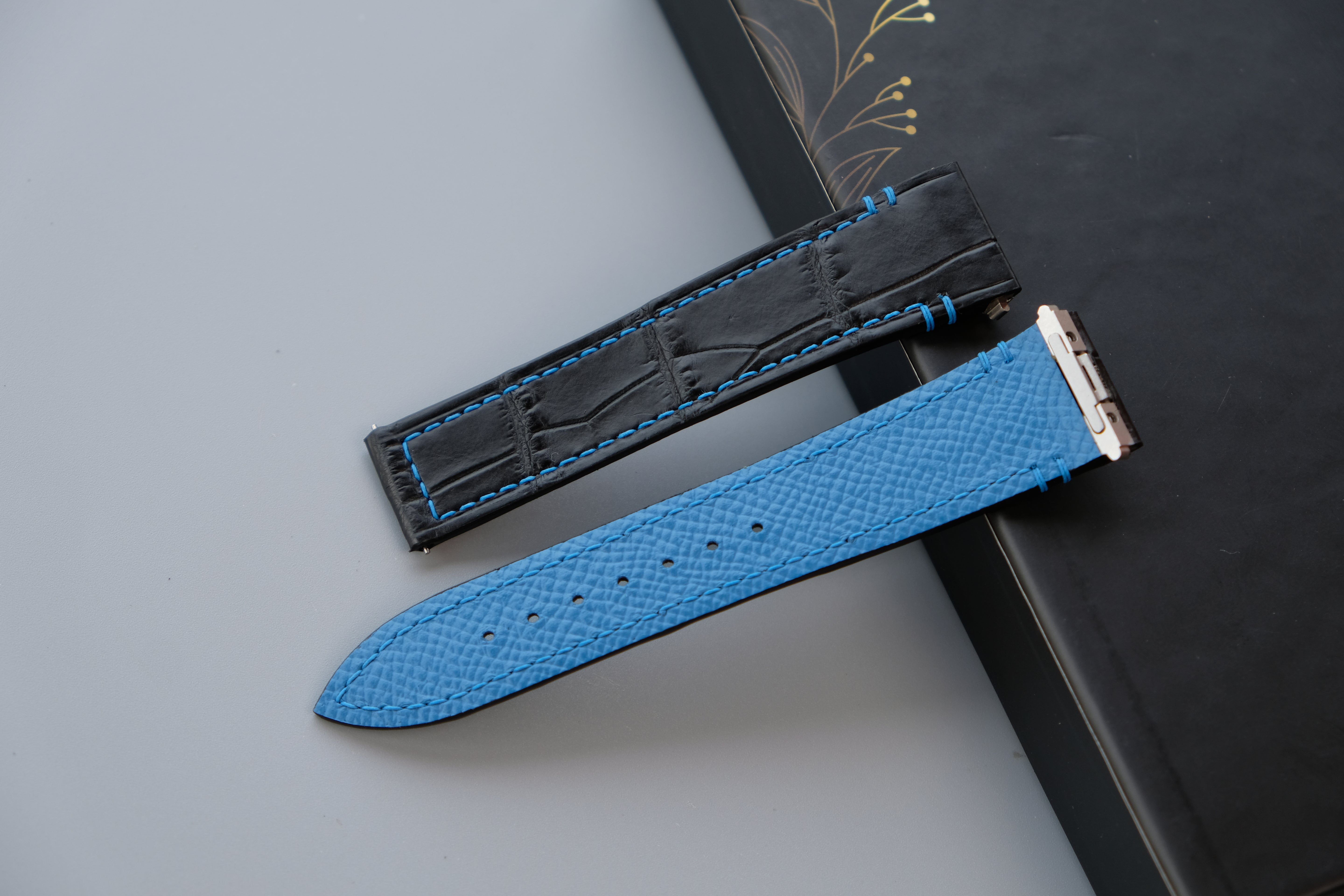 Black Alligator Leather Watch Strap for Cartier Santos – Custom Sizes 21mm/18.5mm