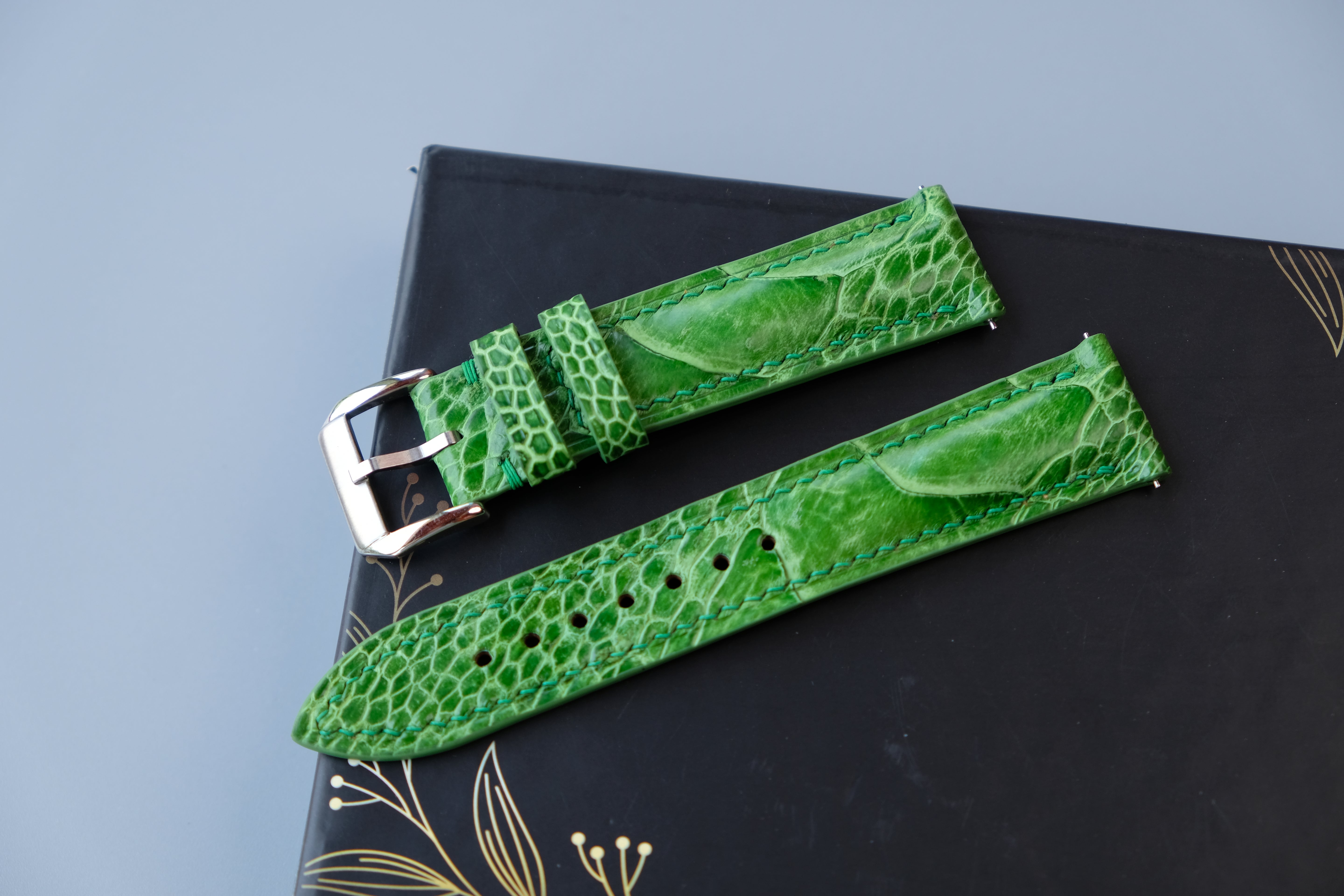 Light Green Ostrich Leather Watch Strap – Custom Sizes 10mm to 26mm