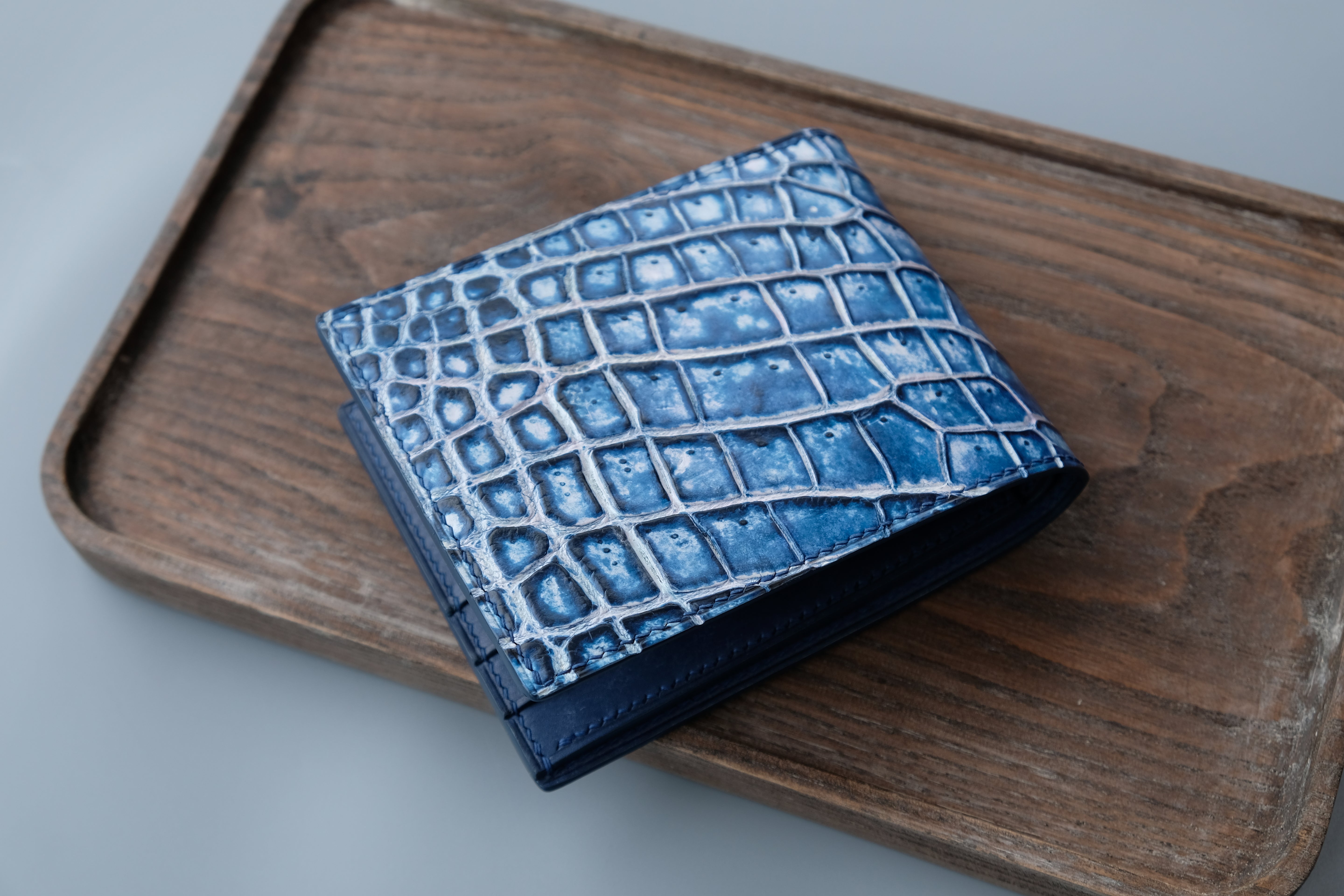 Made-to-Order Alligator Leather Wallet – Handcrafted with Patina Finish