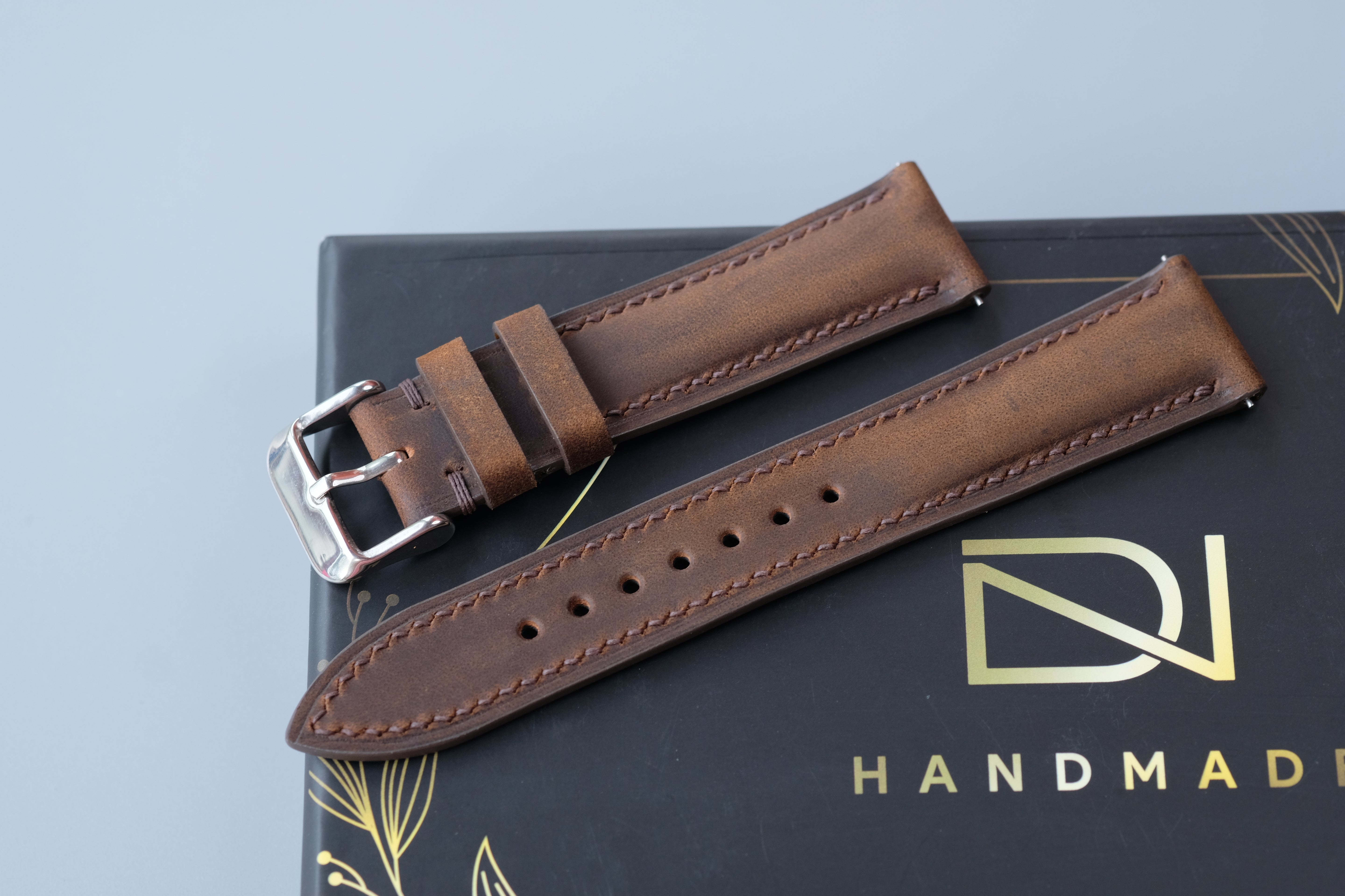 Brown Waxed Cowhide Leather Watch Strap – Custom Sizes 16mm to 26mm