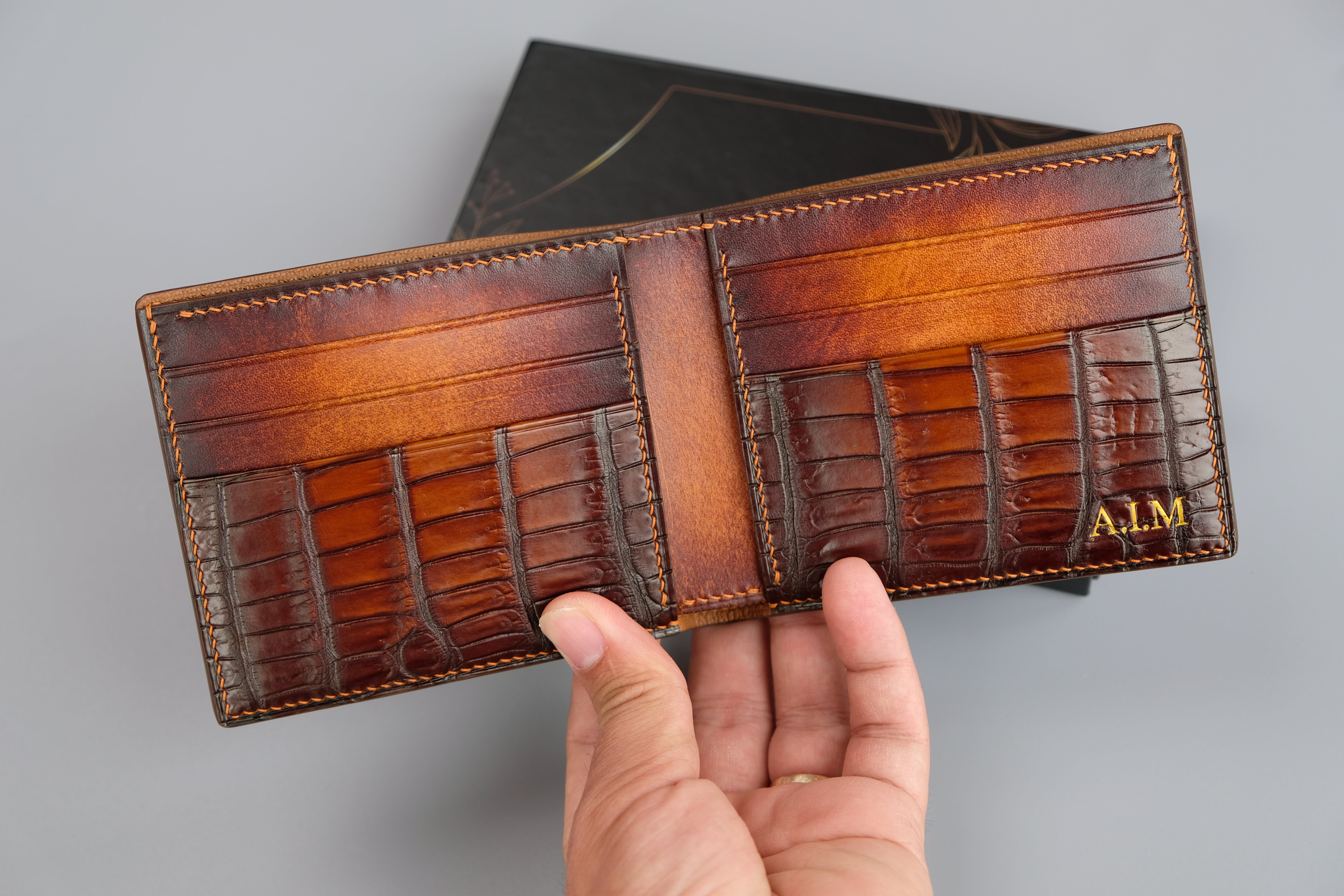 Made-to-Order Alligator Leather Wallet – Handcrafted with Patina Finish